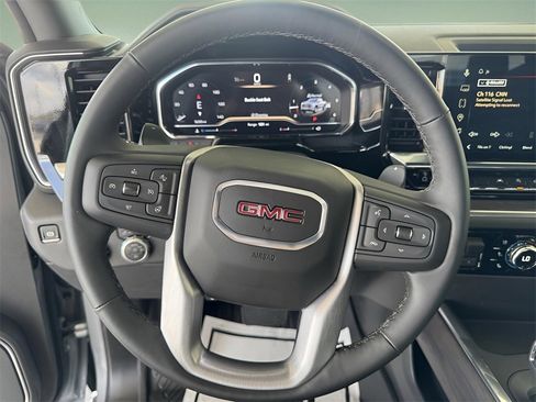 Used 2025 GMC Sierra 1500 SLT w/ SLT Premium Package image 26