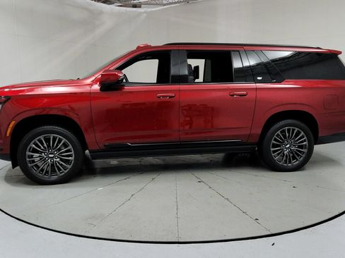 Certified 2025 Cadillac Escalade ESV Sport Platinum AWD/4WD image 2