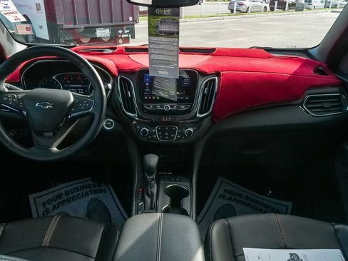 Used 2023 Chevrolet Equinox Premier image 10