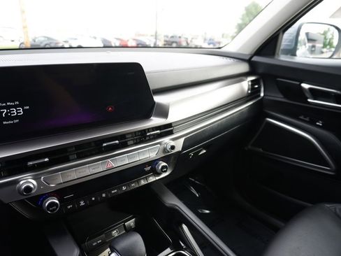 Used 2023 Kia Telluride LX FWD image 20
