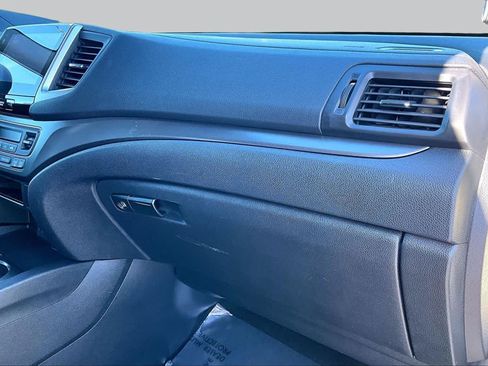 Used 2017 Honda Pilot EX image 18