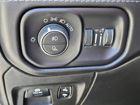 Used 2022 RAM 1500 Limited AWD/4WD image 20