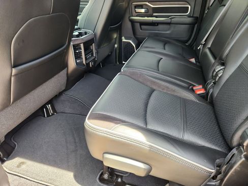 New 2026 RAM 3500 Laramie AWD/4WD image 22