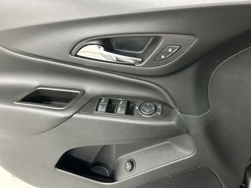 Used 2023 Chevrolet Equinox LT AWD/4WD image 11