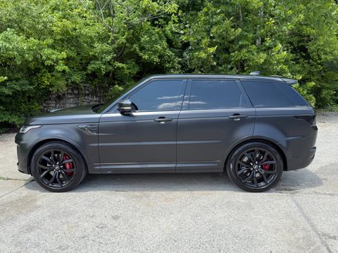 Used 2022 Land Rover Range Rover Sport SVR Carbon Edition AWD/4WD image 8