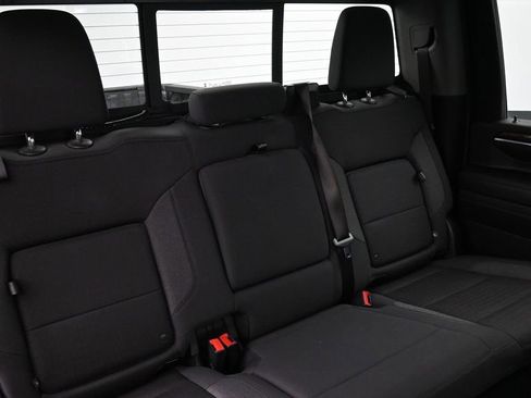 Used 2024 GMC Sierra 2500 SLE w/ SLE Value Package; AWD/4WD image 16