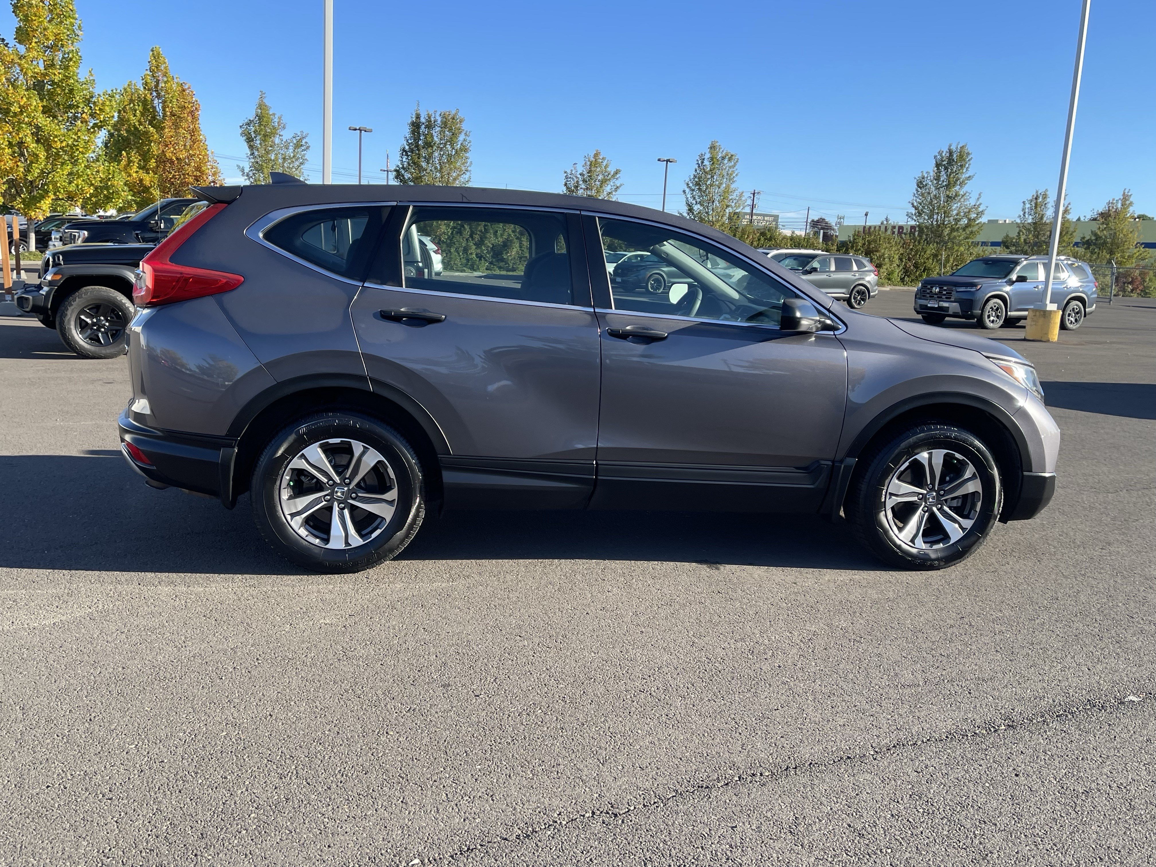 Used 2018 Honda CR-V LX image 6