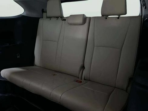 Used 2024 Toyota Highlander Limited AWD/4WD image 67