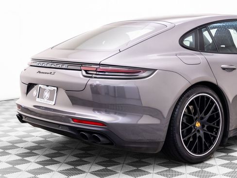Used 2018 Porsche Panamera 4S AWD/4WD image 38