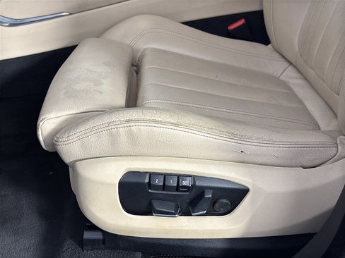 Used 2019 BMW X6 sDrive35i RWD image 16