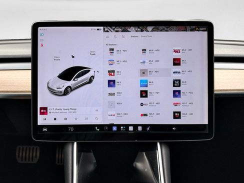 Used 2018 Tesla Model 3 Long Range AWD/4WD image 11