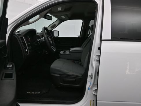 Used 2019 RAM 1500 Express AWD/4WD image 20