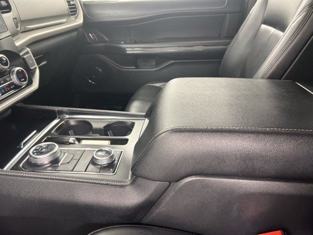 Used 2024 Ford Expedition Max XLT AWD/4WD image 16