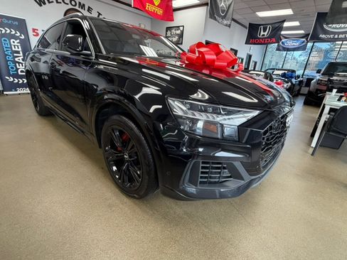 Used 2021 Audi Q8 Premium Plus w/ Premium Plus Package AWD/4WD image 17