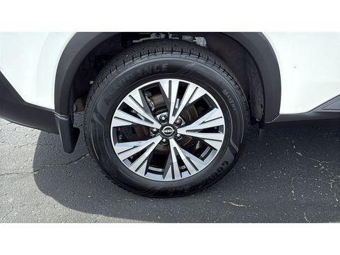 Used 2023 Nissan Rogue SV w/ SV Premium B Package AWD/4WD image 14