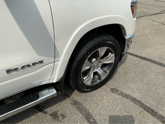 Used 2020 RAM 1500 Laramie AWD/4WD image 16