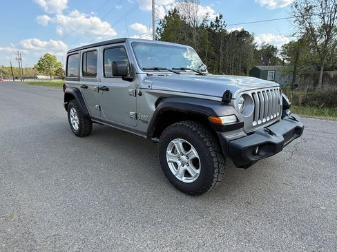 Used 2020 Jeep Wrangler Unlimited Sport S image 4
