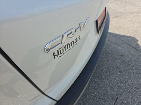 Used 2018 Honda CR-V Touring image 12