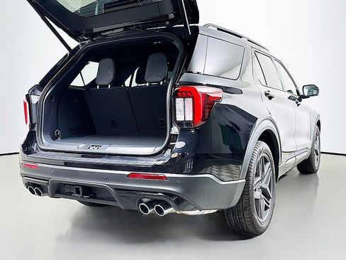 New 2026 Ford Explorer ST w/ Sun And Sound Package image 18