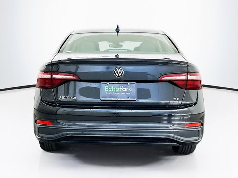 Used 2024 Volkswagen Jetta SE FWD image 7