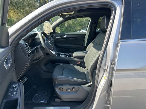 New 2026 Volkswagen Atlas Cross Sport SEL Premium R-Line image 15