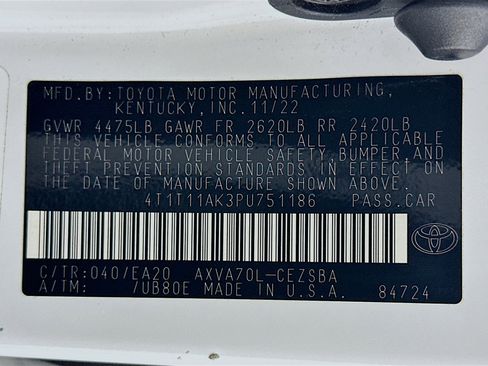 Used 2023 Toyota Camry SE w/ Cold Weather Package image 12