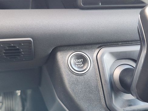 Certified 2021 Land Rover Defender 110 X-Dynamic SE AWD/4WD image 21