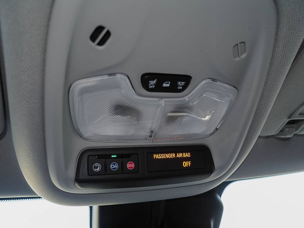 Used 2025 Chevrolet TrailBlazer LT w/ LT Cold Weather Package FWD image 31