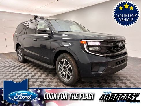 New 2025 Ford Expedition Max Active image 1