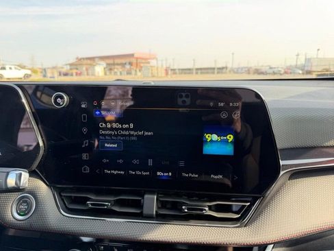 Used 2025 Chevrolet Equinox RS w/ Convenience Package III image 14