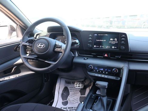 New 2026 Hyundai Elantra Sport FWD image 18
