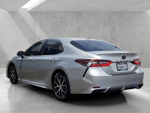 Used 2023 Toyota Camry SE w/ Convenience Package FWD image 7