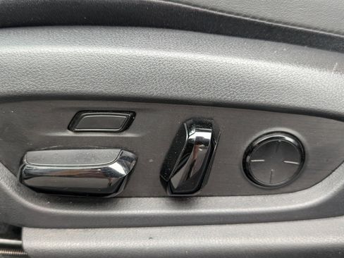 Used 2022 Lexus ES 350 Luxury w/ Accessory Package image 23