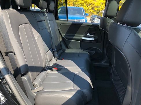 New 2026 Mercedes-Benz GLB 250 4MATIC image 36