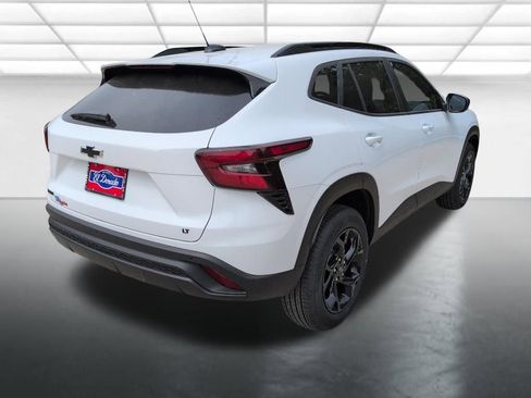 New 2026 Chevrolet Trax LT FWD image 27