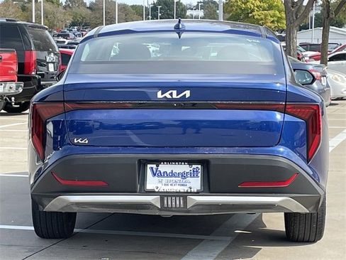 Used 2025 Kia K4 EX image 5