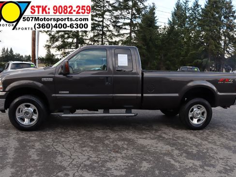 Used 2005 Ford F350 Lariat image 4