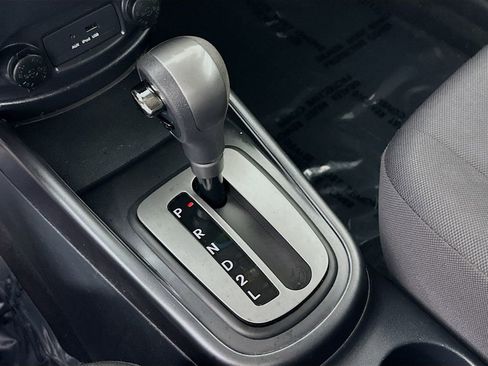 Used 2010 Kia Soul + FWD image 20
