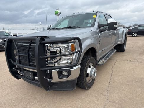 Used 2021 Ford F350 4x4 Crew Cab DRW Super Duty image 3