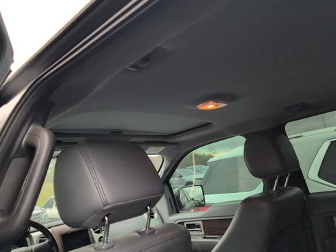 Used 2013 Ford F150 Lariat w/ Luxury Equipment Group image 8