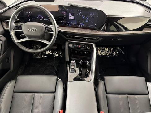 Used 2025 Audi Q5 Premium Plus w/ Premium Plus AWD/4WD image 12