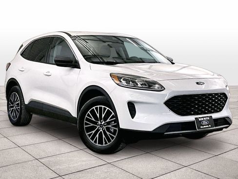 Used 2022 Ford Escape SE w/ Convenience Package FWD image 2