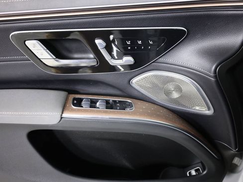 Used 2023 Mercedes-Benz EQS 580 4MATIC SUV image 10
