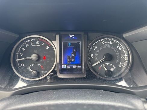 Used 2023 Toyota Tacoma TRD Sport w/ Technology Package AWD/4WD image 14