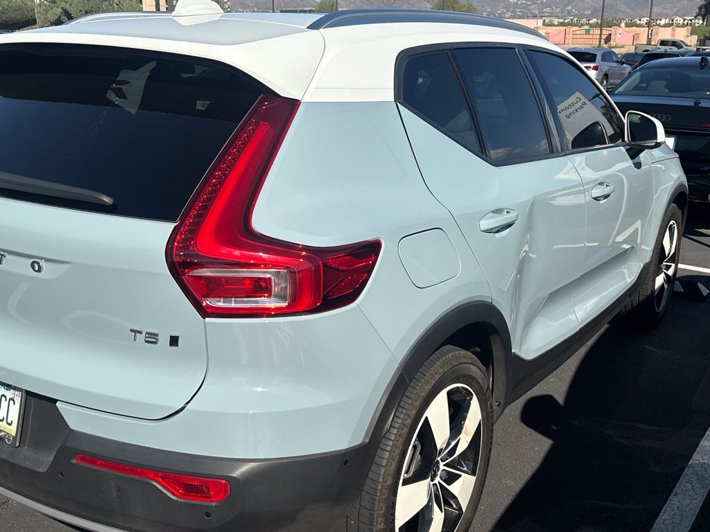 Used 2019 Volvo XC40 T5 Momentum AWD/4WD image 3