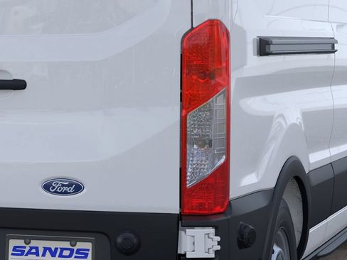 New 2026 Ford Transit 250 148 High Roof RWD image 21