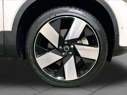 Used 2023 Volvo XC40 Recharge Ultimate w/ Protection Package Premier AWD/4WD image 10