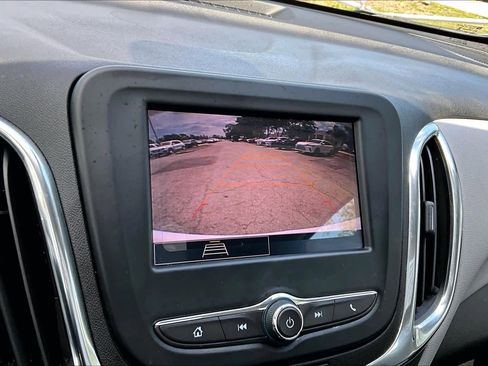 Used 2024 Chevrolet Equinox LS FWD image 25