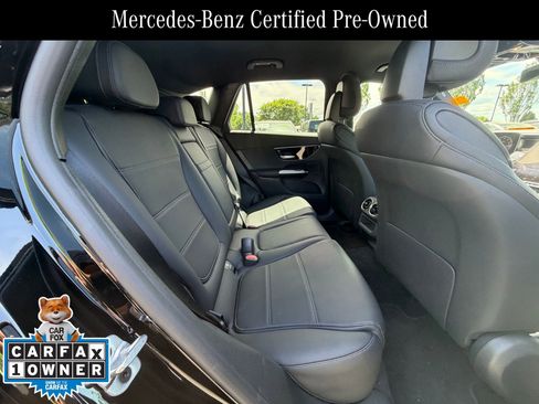 Used 2023 Mercedes-Benz GLC 300 4MATIC image 11
