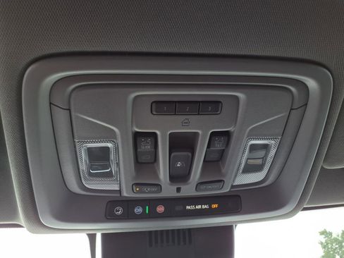 New 2025 GMC Sierra 1500 Denali w/ Technology Package image 18